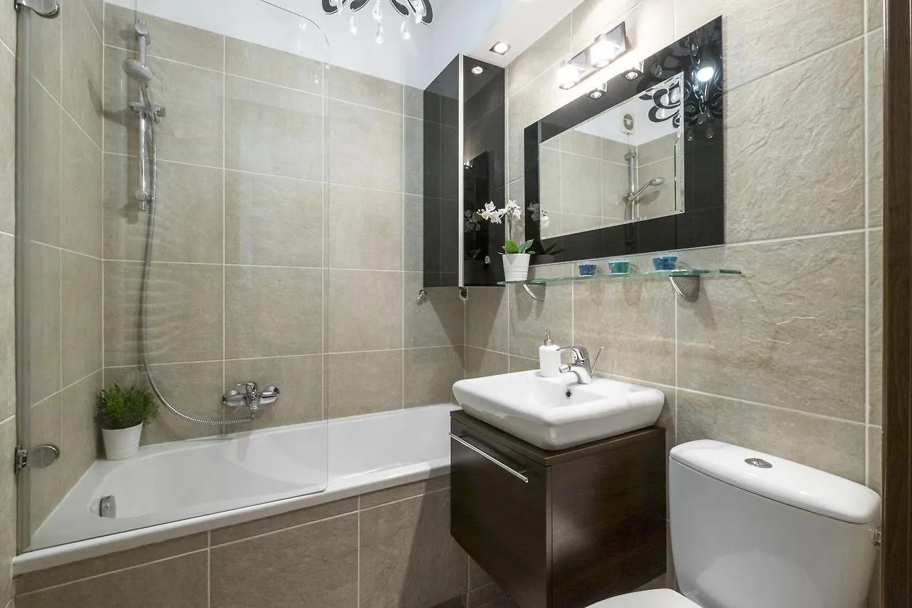 Apartments Old Town 2 Warsaw By Renters