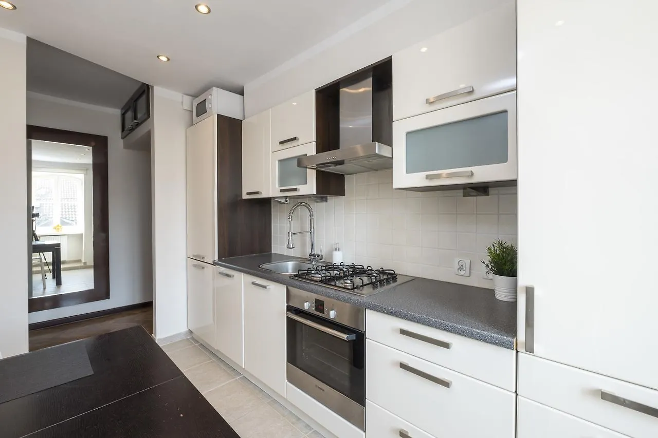 Apartments Old Town 2 Warsaw By Renters